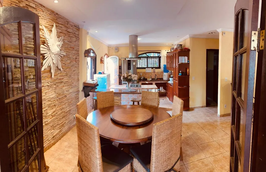 Casa De Luxo Em Condominio Fechado-1